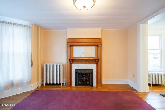 $1,400 | 1871 9th Avenue, Unit 1, Watervliet, NY 12189