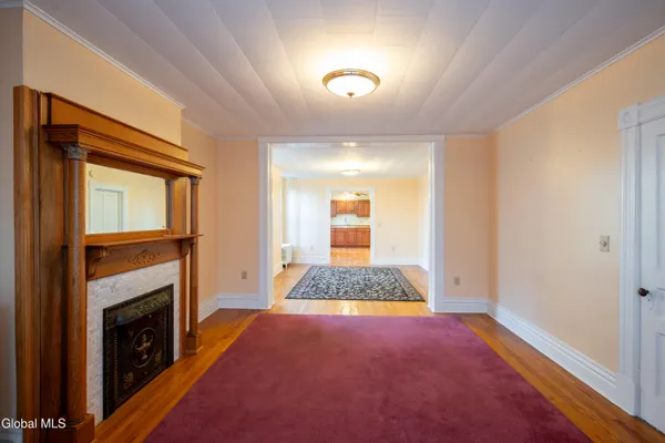 $1,400 | 1871 9th Avenue, Unit 1, Watervliet, NY 12189