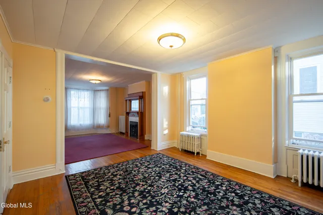 $1,400 | 1871 9th Avenue, Unit 1, Watervliet, NY 12189