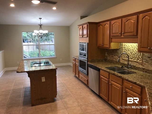 4620 Starboard Lane Orange Beach, AL 36561 - Photo 8 of 33 Upgraded kitchen