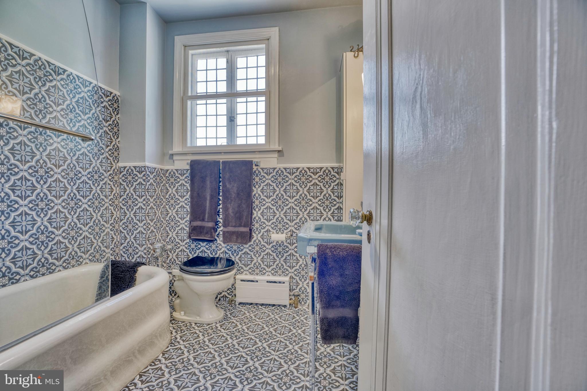 3606 Ednor Road Baltimore, MD 21218 - Photo 39 of 64