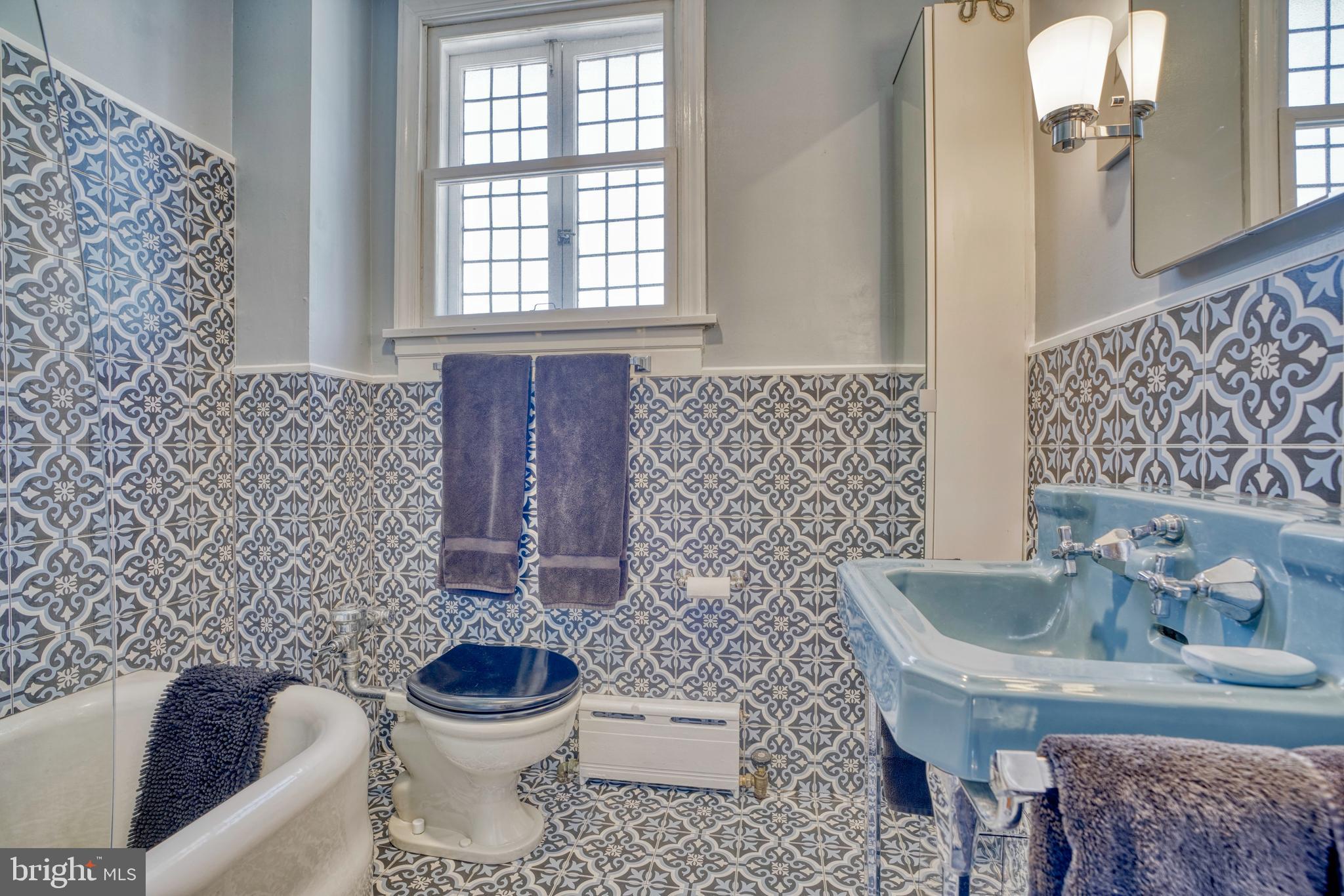 3606 Ednor Road Baltimore, MD 21218 - Photo 40 of 64