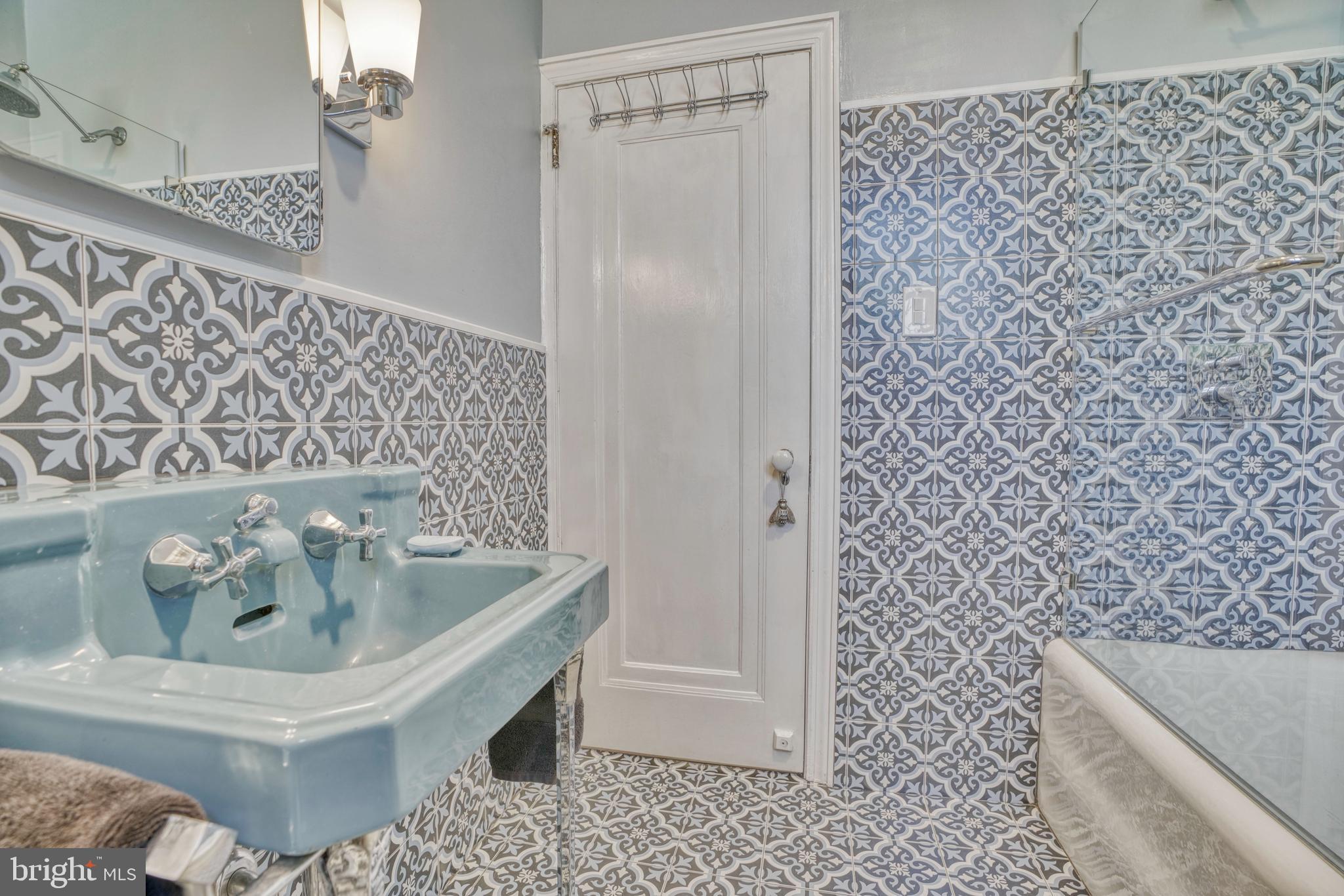 3606 Ednor Road Baltimore, MD 21218 - Photo 42 of 64