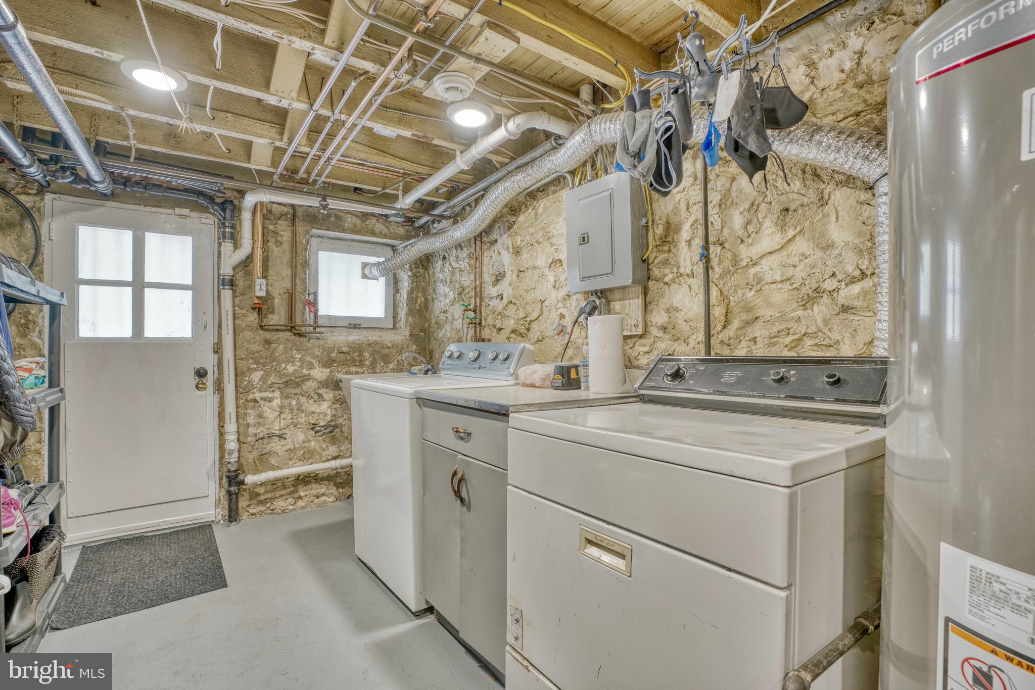 3606 Ednor Road Baltimore, MD 21218 - Photo 45 of 64