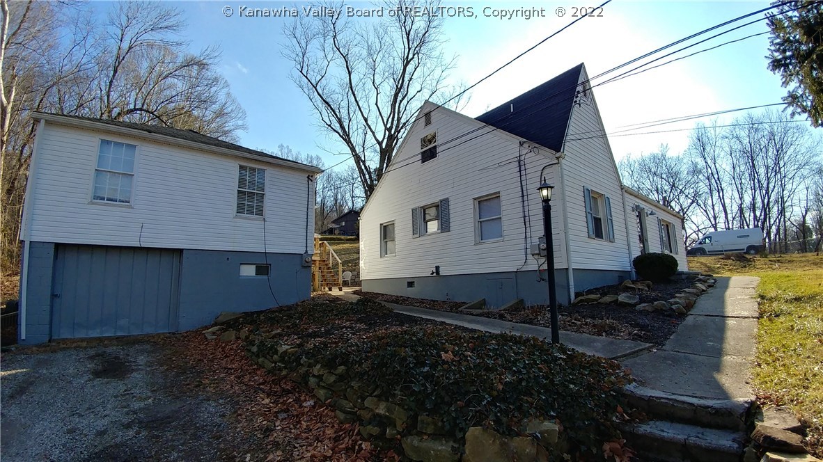 3816 Indian Creek Road Elkview, WV 25071 - Photo 3 of 21 Gallery Image 3