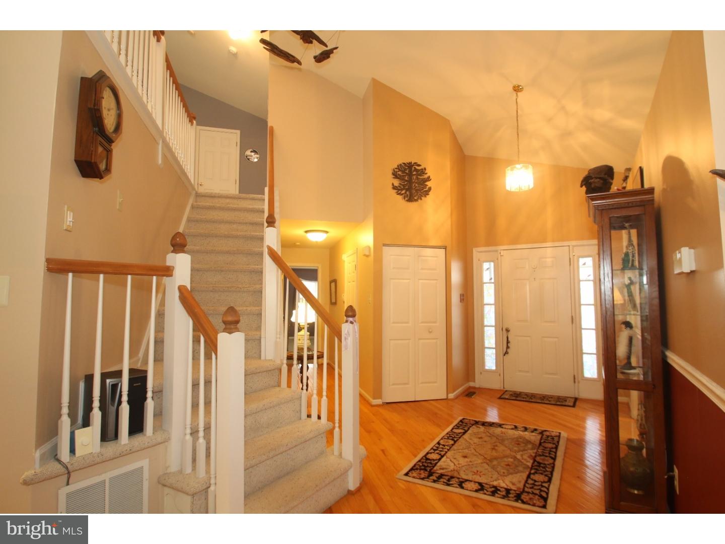 76 Longcross Road Royersford, PA 19468 - Photo 3 of 18 Foyer