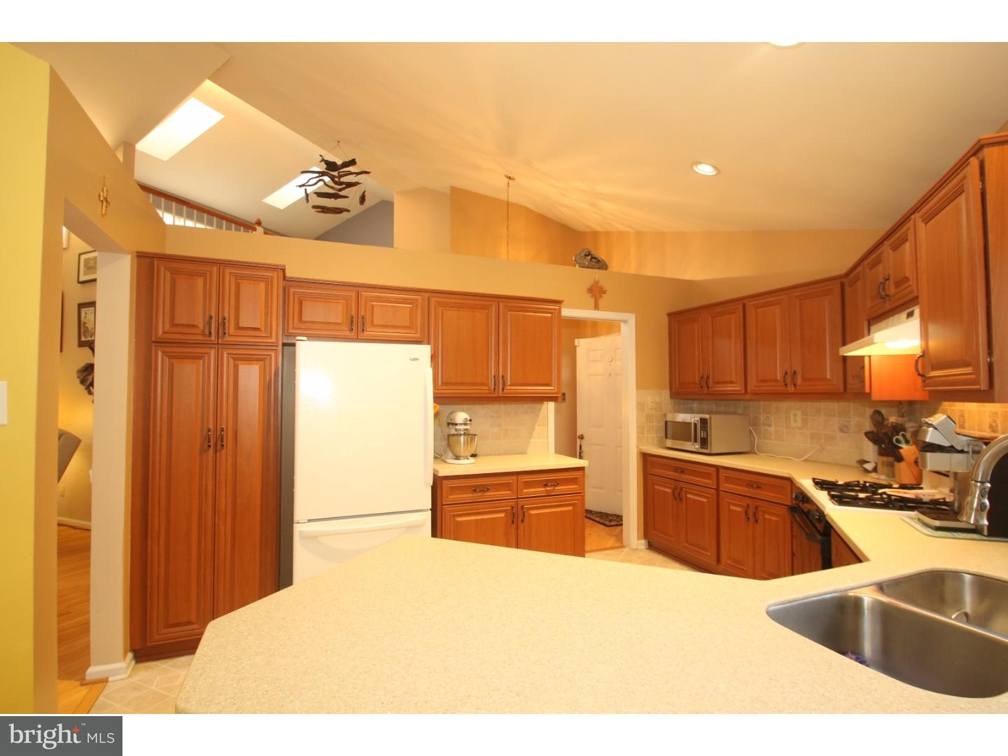 76 Longcross Road Royersford, PA 19468 - Photo 6 of 18 Kitchen