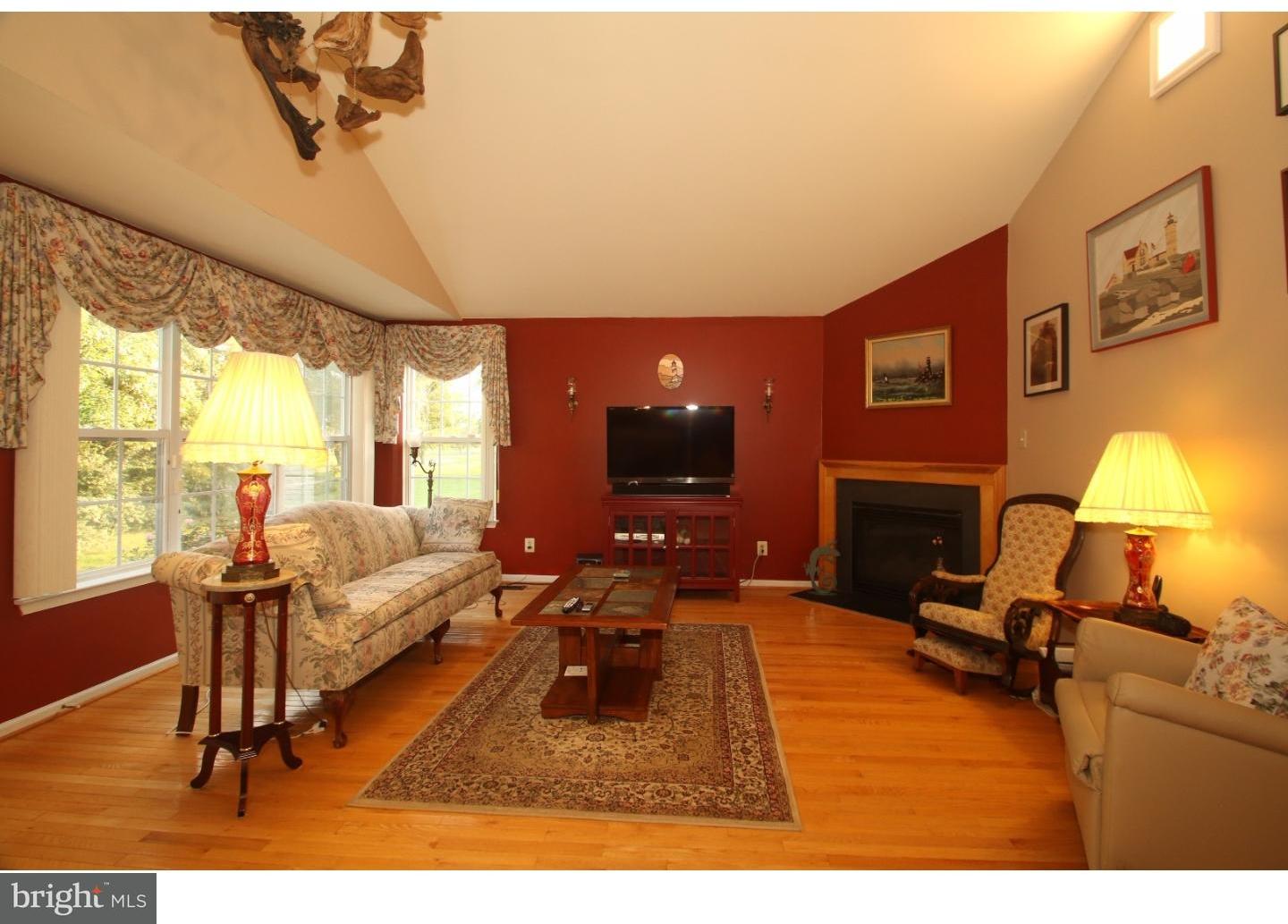 76 Longcross Road Royersford, PA 19468 - Photo 8 of 18 Great Room