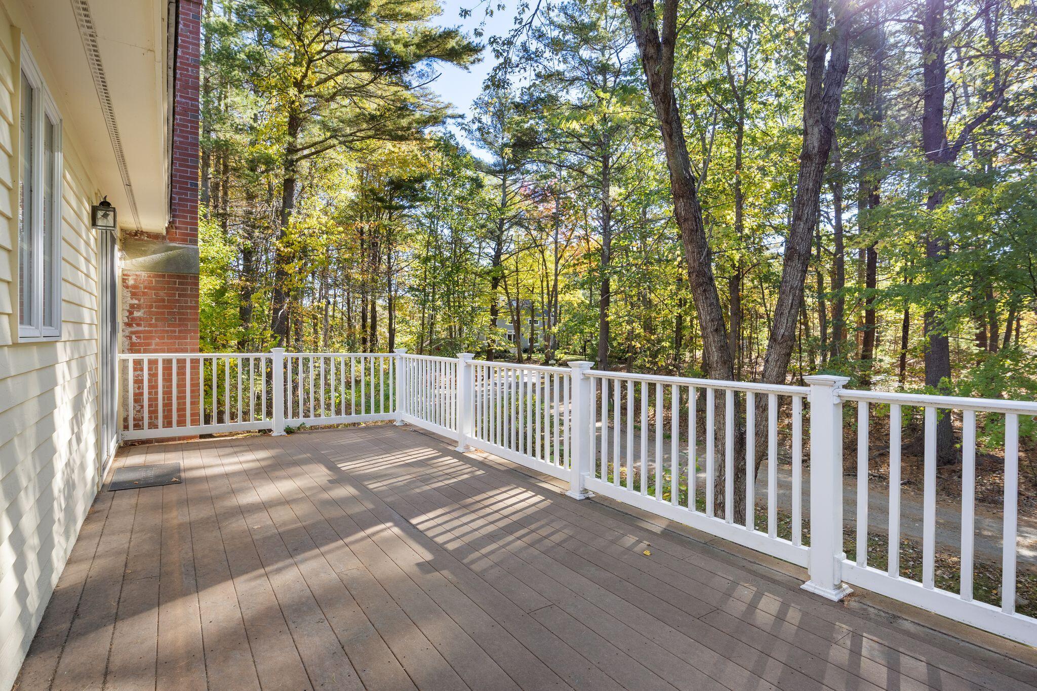6 Passaic Road Cape Neddick, ME 03902 - Photo 9 of 35 Large deck