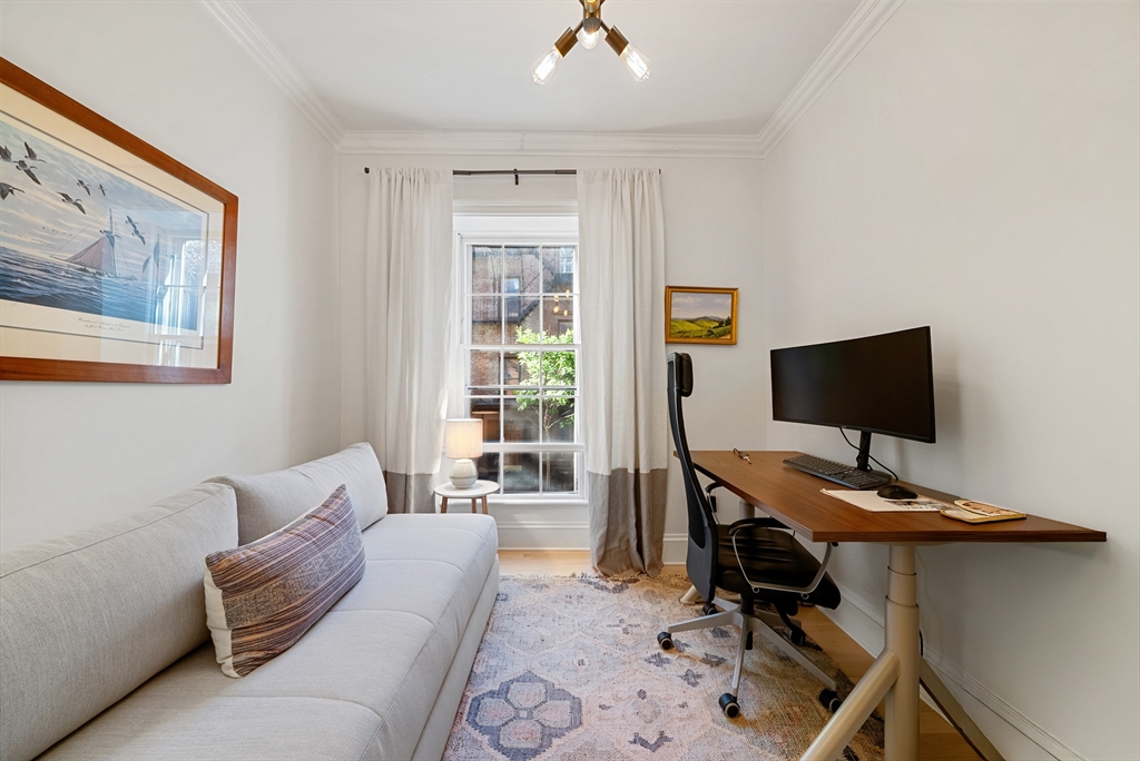 20 Hancock Street, Unit 2 Boston, MA 02114 - Photo 11 of 17