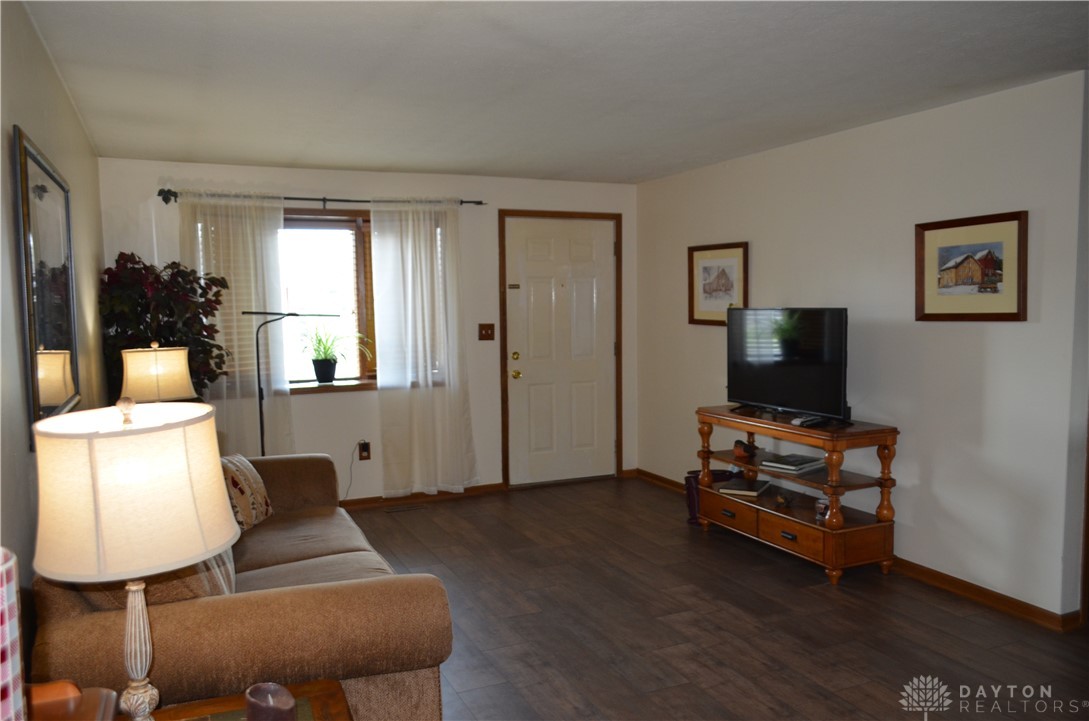 4290 Midfield Street Springfield, OH 45503 - Photo 12 of 51