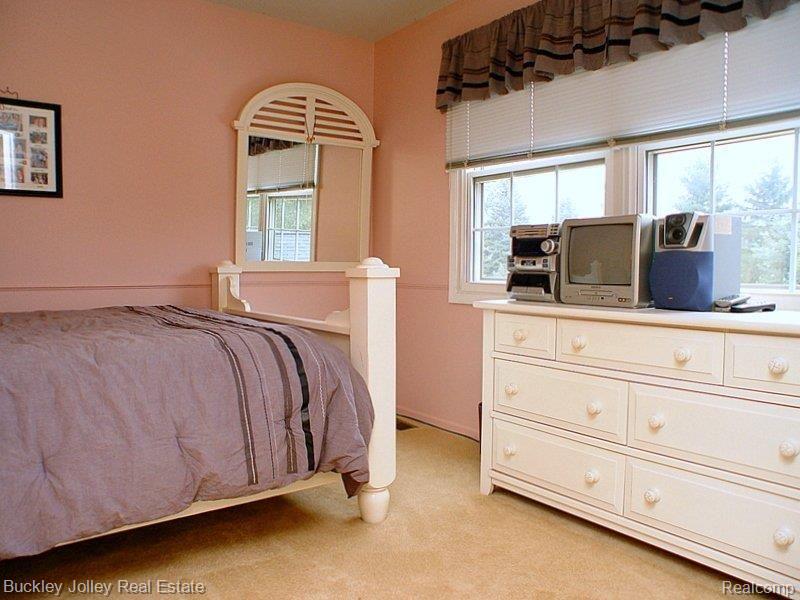 7608 Bingham Road Brighton, MI 48116 - Photo 8 of 14 Bedroom 2
