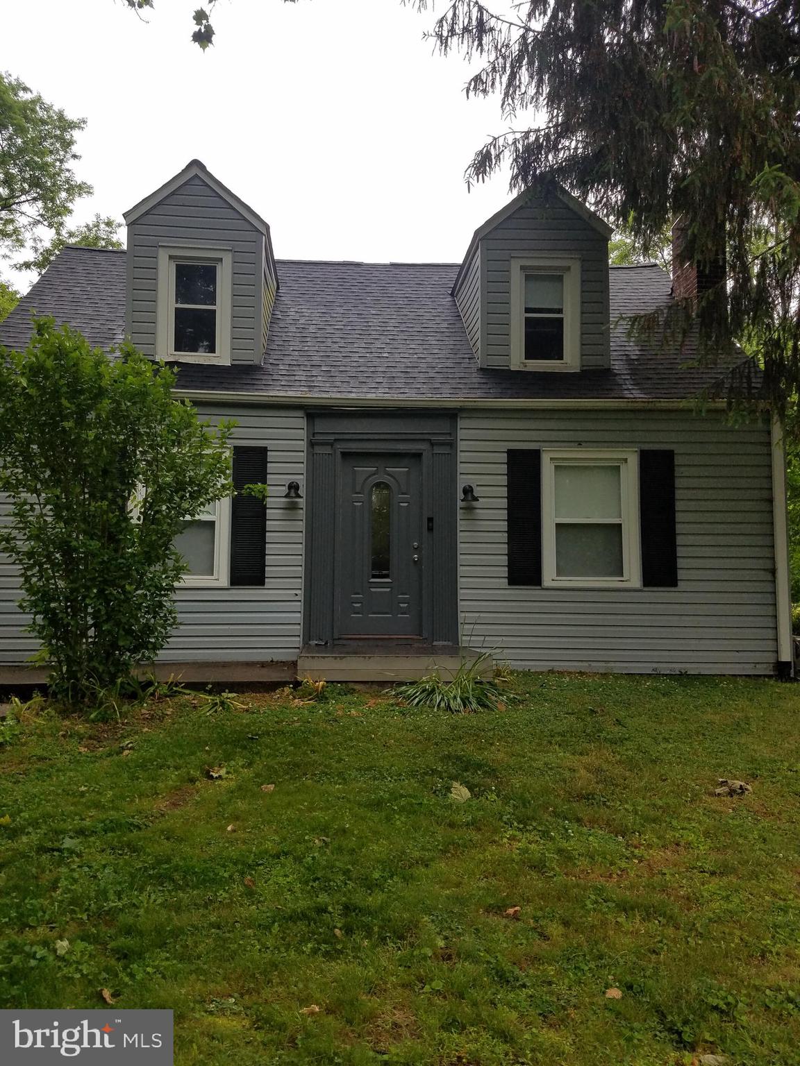 628 Meetinghouse Road Marcus Hook, PA 19061 - Photo 1 of 27 Front