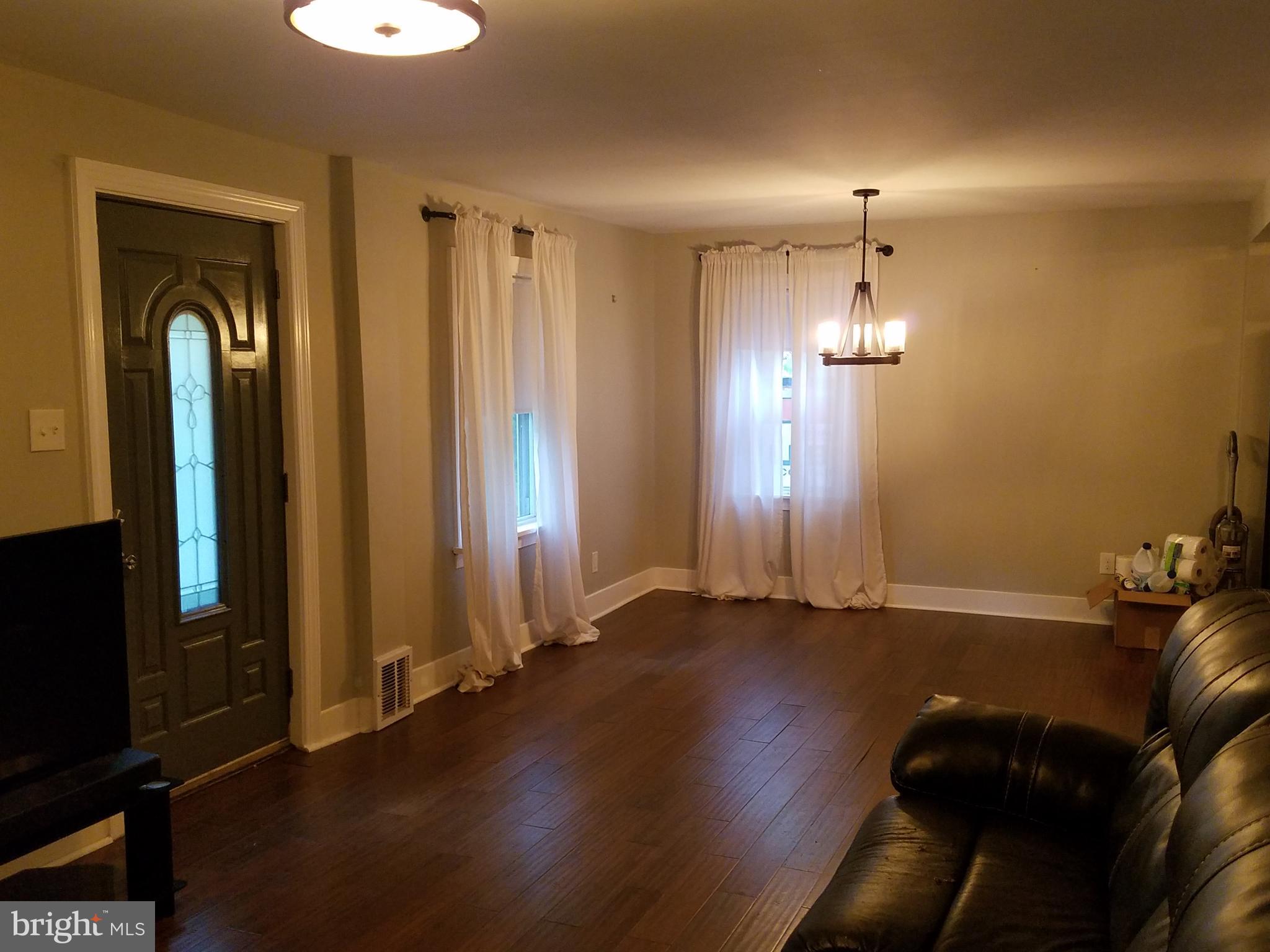 628 Meetinghouse Road Marcus Hook, PA 19061 - Photo 4 of 27 Dining Room