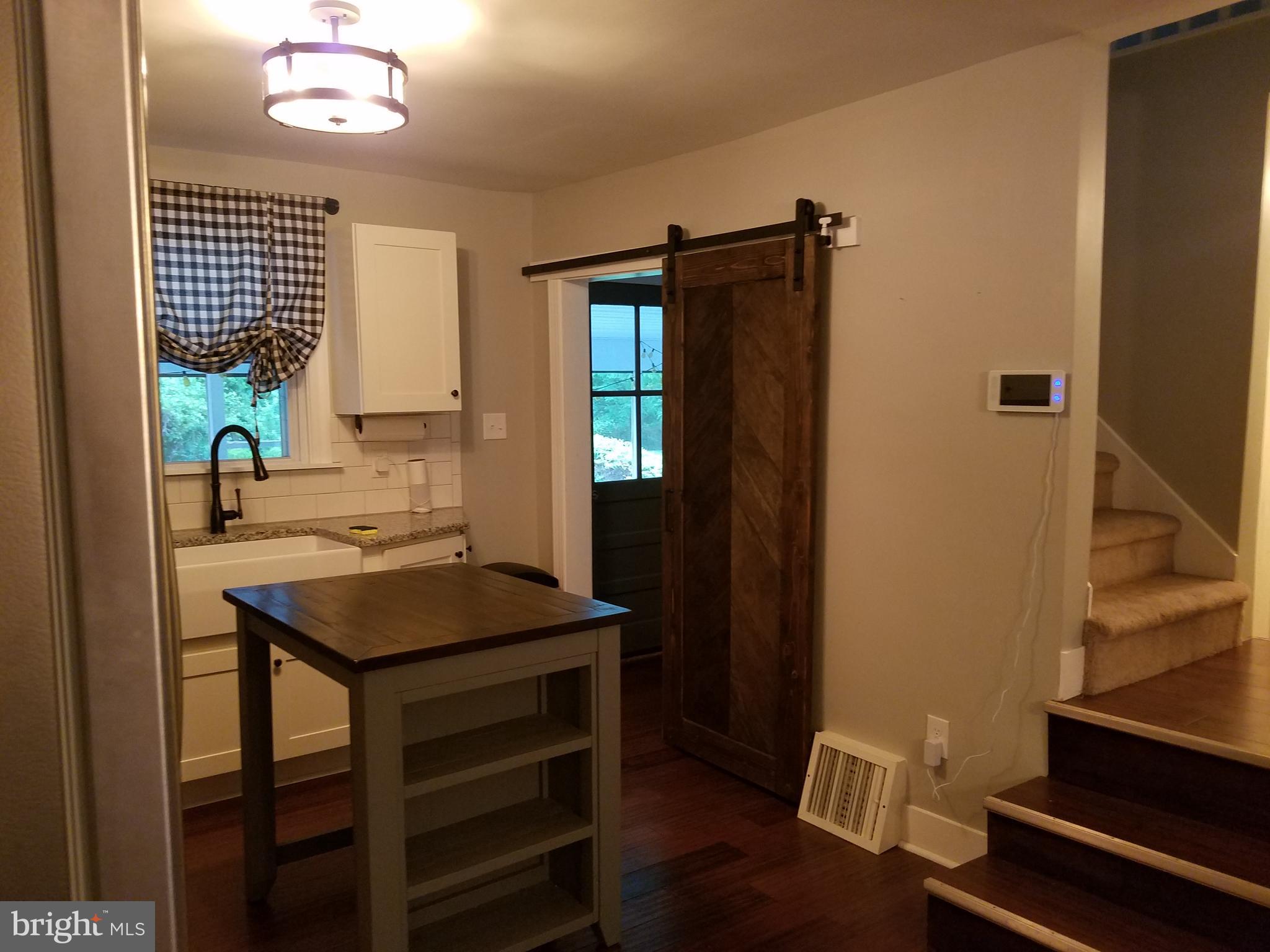 628 Meetinghouse Road Marcus Hook, PA 19061 - Photo 10 of 27 Kitchen