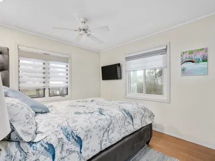 $624,999 | 5549 Laurel Avenue, La Grange Highlands, IL 60525