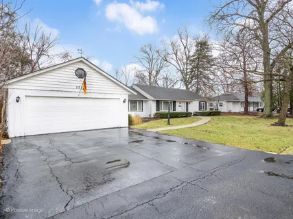$624,999 | 5549 Laurel Avenue, La Grange Highlands, IL 60525
