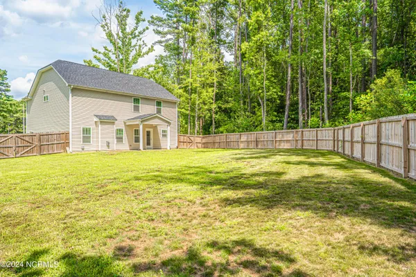 $2,600 | 331 Glade Drive, Aberdeen, NC 28315
