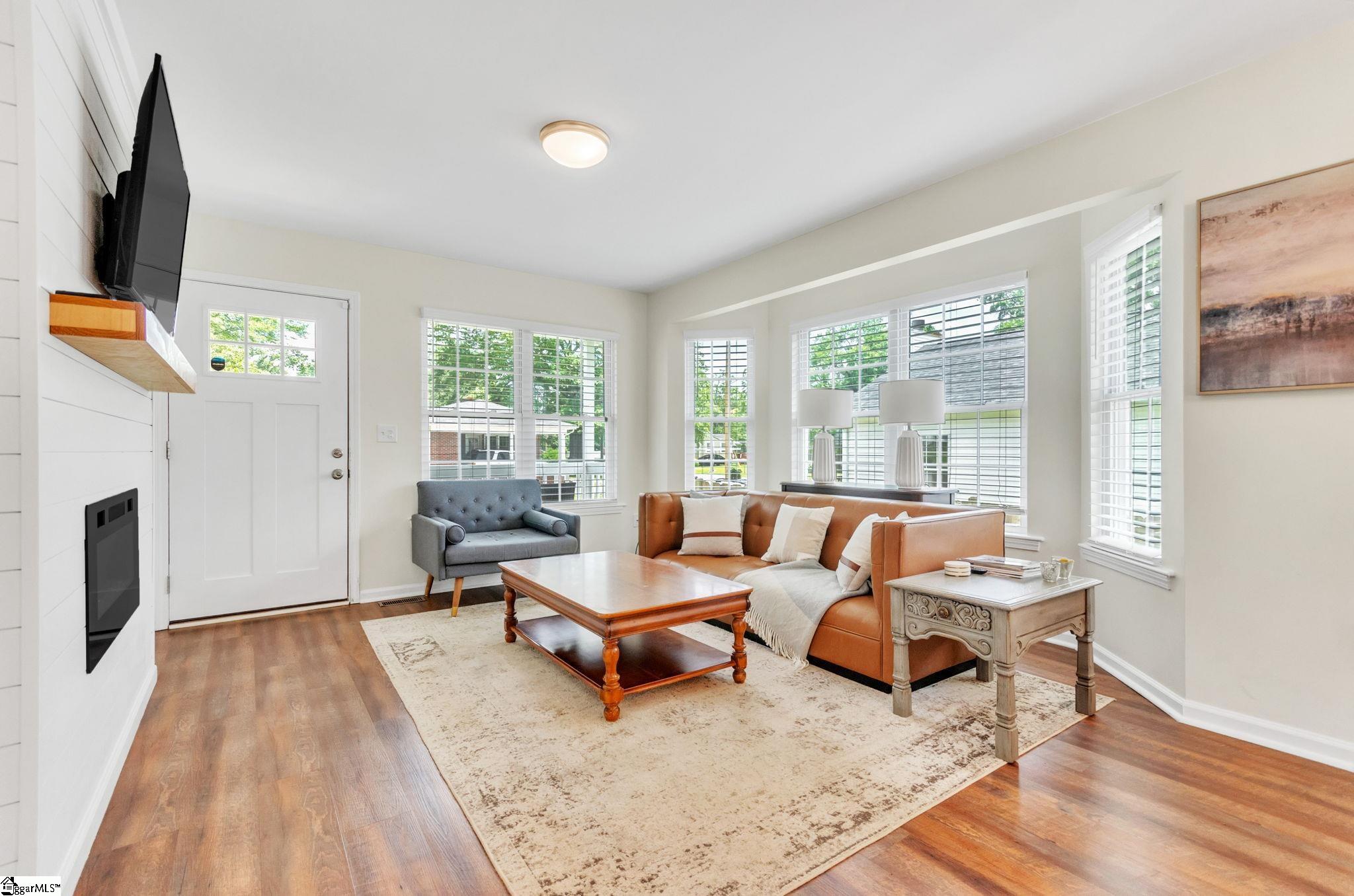 5 Haley Court Greenville, SC 29607 - Photo 5 of 36 Gallery Image 5