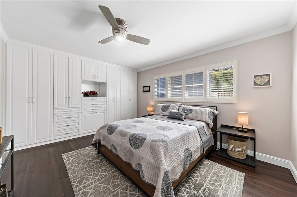 2818 Ostrom Avenue Long Beach, CA 90815 - Photo 34 of 41 a bedroom with a bed and a window