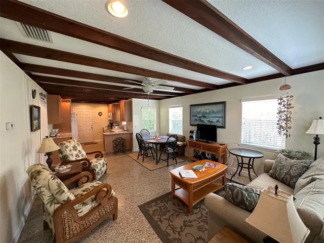 $2,400 | 401 Oakwood Avenue, Unit A, New Smyrna Beach, FL 32169