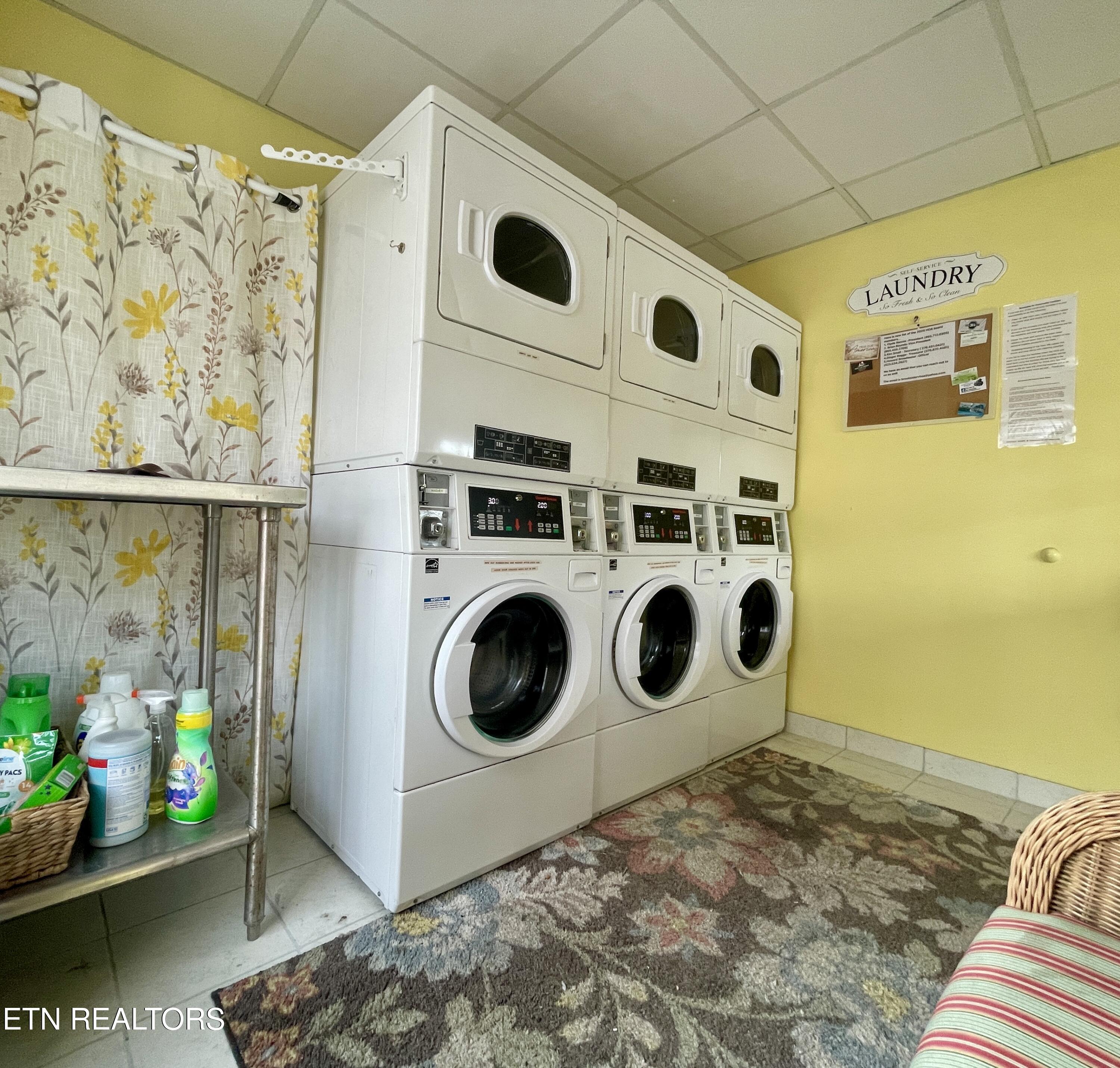 3208 Pebblebrook Way Pigeon Forge, TN 37862 - Photo 9 of 21 Laundry