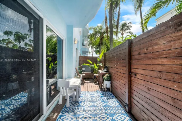$1,250,000 | 381 Franklin Street, Hollywood, FL 33019