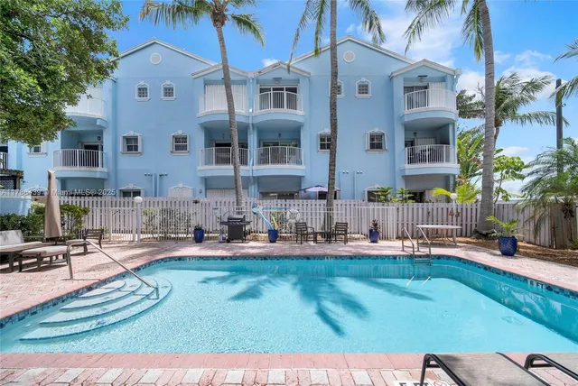 $1,250,000 | 381 Franklin Street, Hollywood, FL 33019