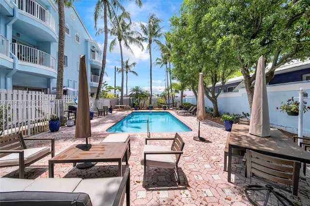 $1,250,000 | 381 Franklin Street, Hollywood, FL 33019