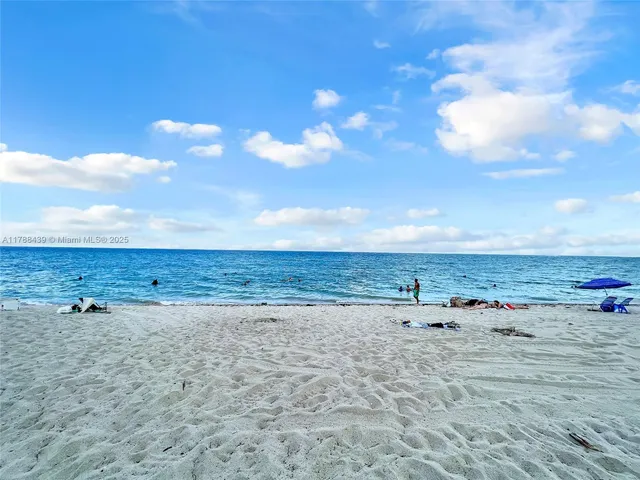 $1,250,000 | 381 Franklin Street, Hollywood, FL 33019