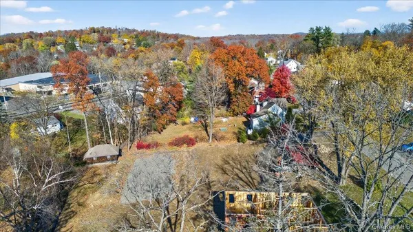 $749,900 | 15 Tompkins Avenue, Glenham, NY 12508