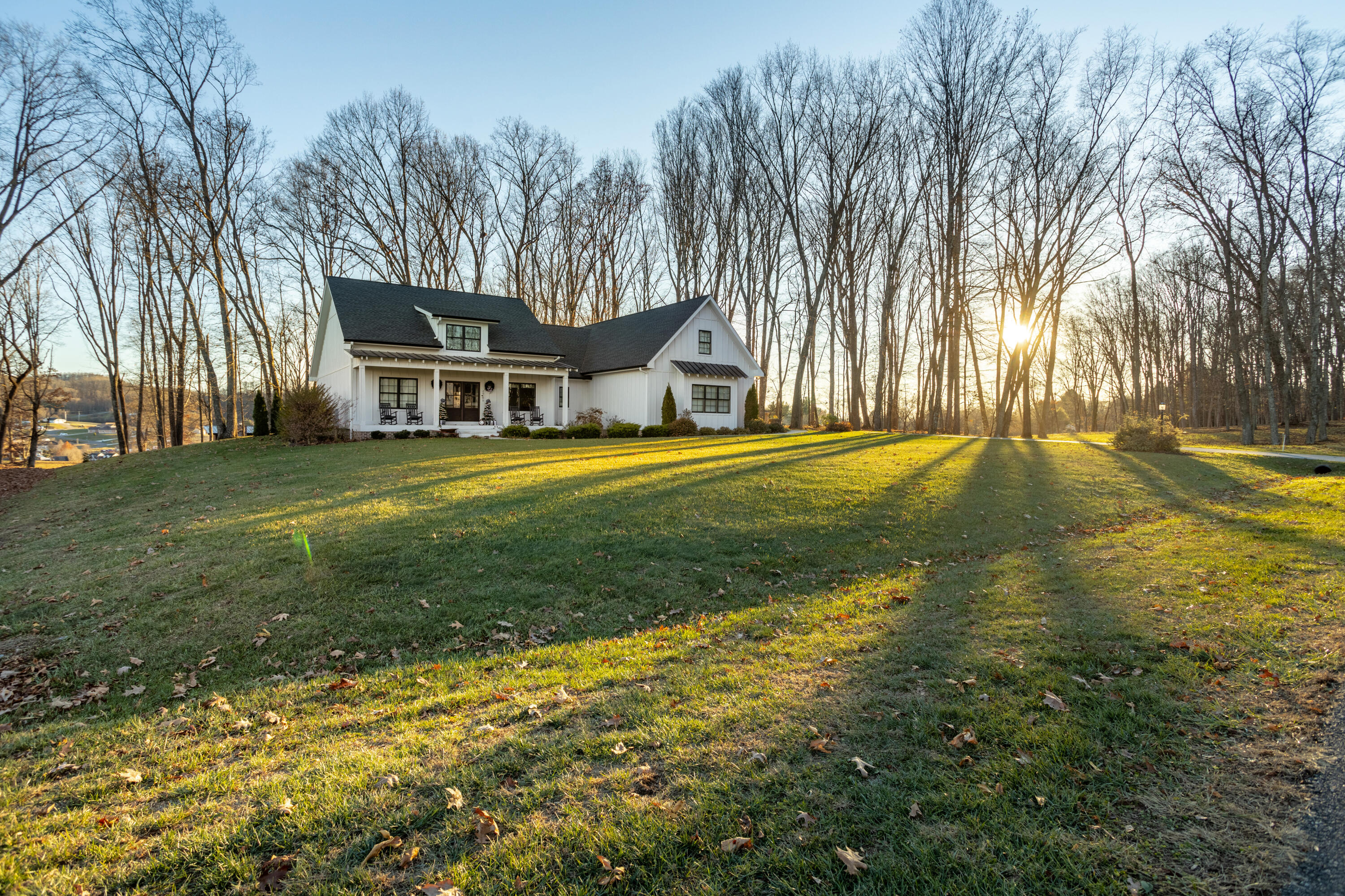 20190 Clifton Ridge Road Abingdon, VA 24211 - Photo 4 of 68 177A8017-HDR_1