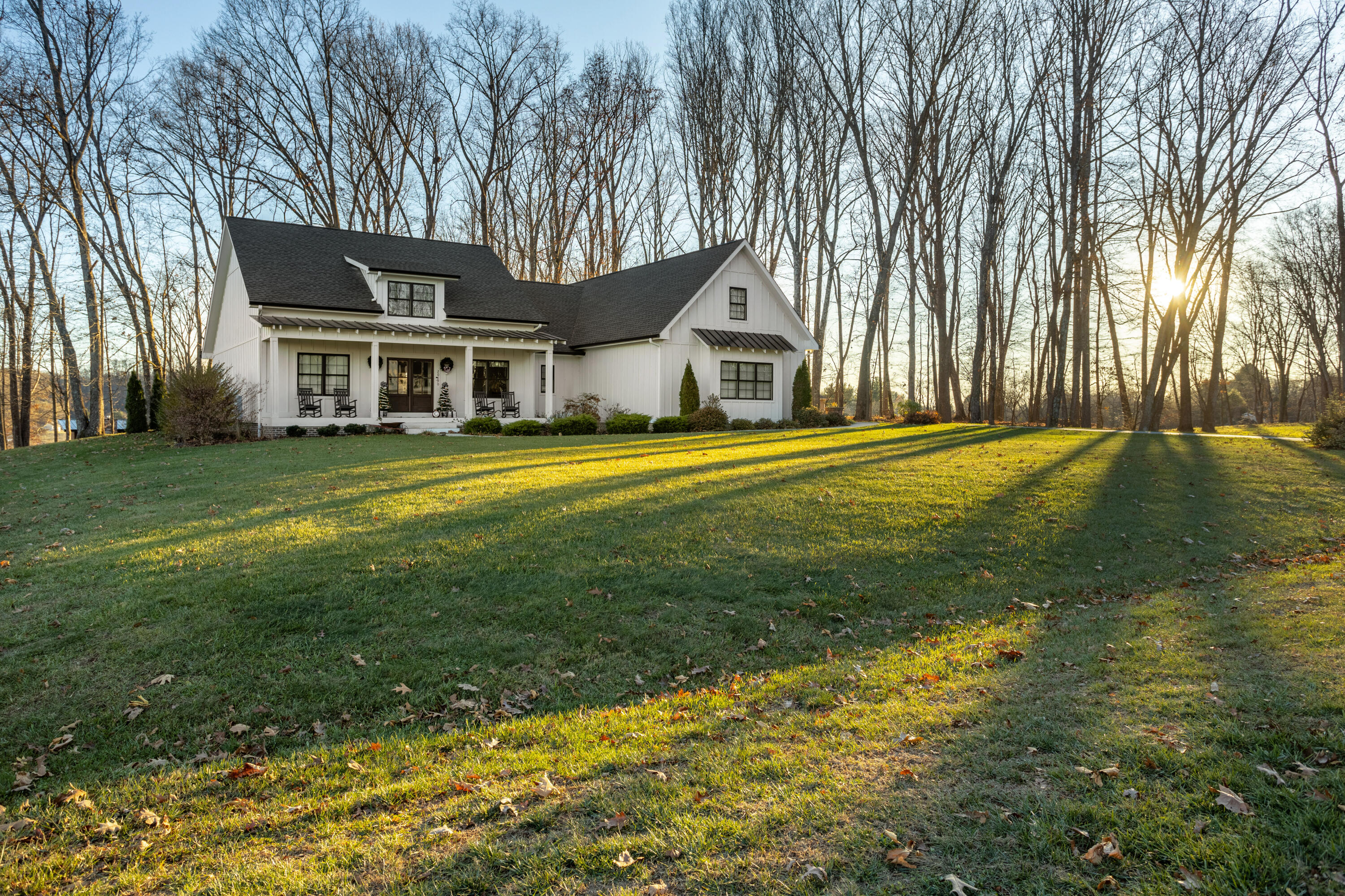 20190 Clifton Ridge Road Abingdon, VA 24211 - Photo 5 of 68 177A8021-HDR_1
