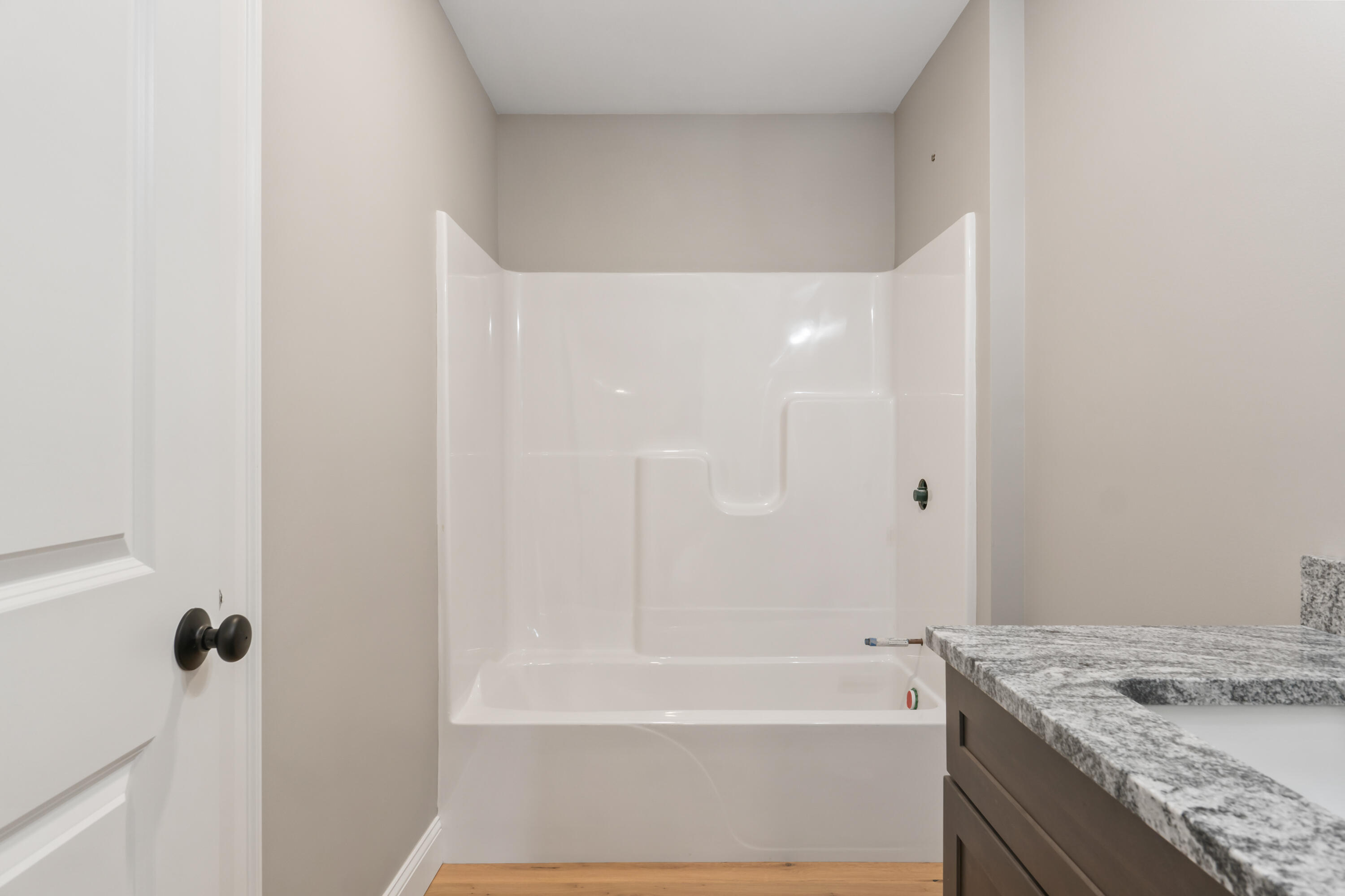 56 Woodbrey Lane Standish, ME 04084 - Photo 33 of 51 56 Woodbrey Ln_127 second floor full bat