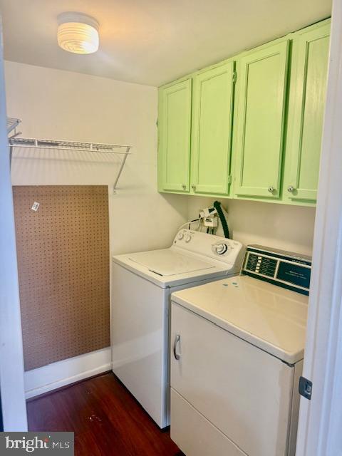 15211 Elkridge Way, Unit 943C Silver Spring, MD 20906 - Photo 10 of 16 a utility room with dryer and washer