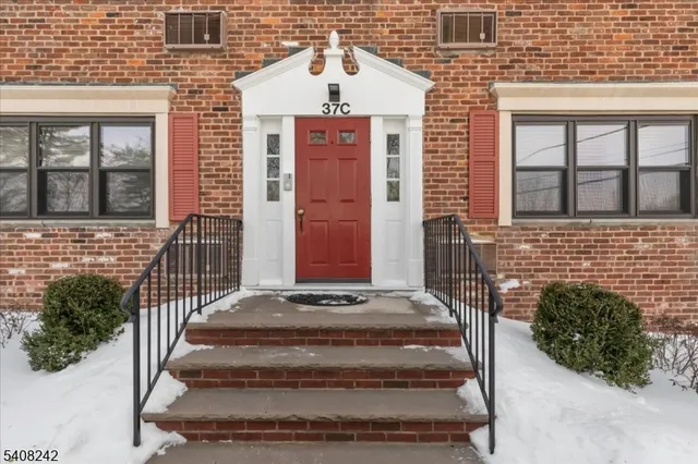 $280,000 | 37 Sandra Circle, Unit 3, Westfield, NJ 07090