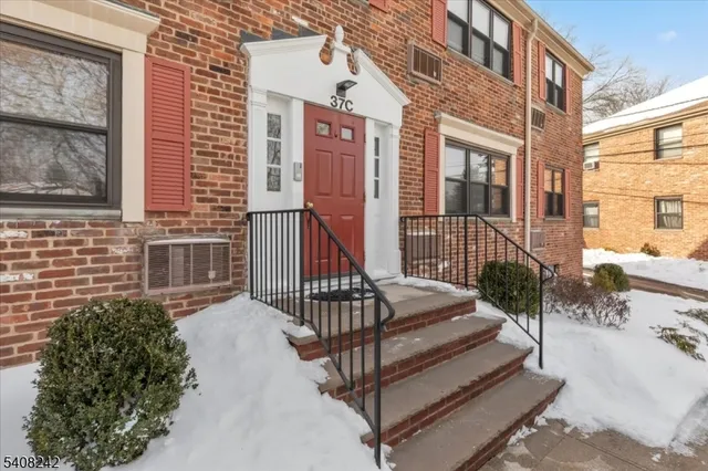 $280,000 | 37 Sandra Circle, Unit 3, Westfield, NJ 07090