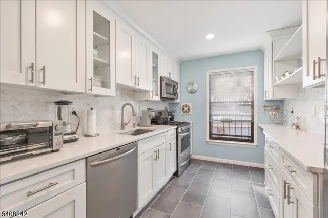 $280,000 | 37 Sandra Circle, Unit 3, Westfield, NJ 07090