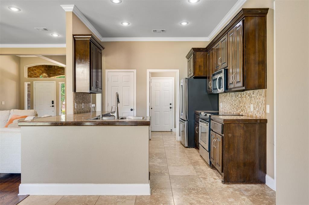 1025 Braydan Drive Reno, TX 75462 - Photo 7 of 27 Gallery Image 7