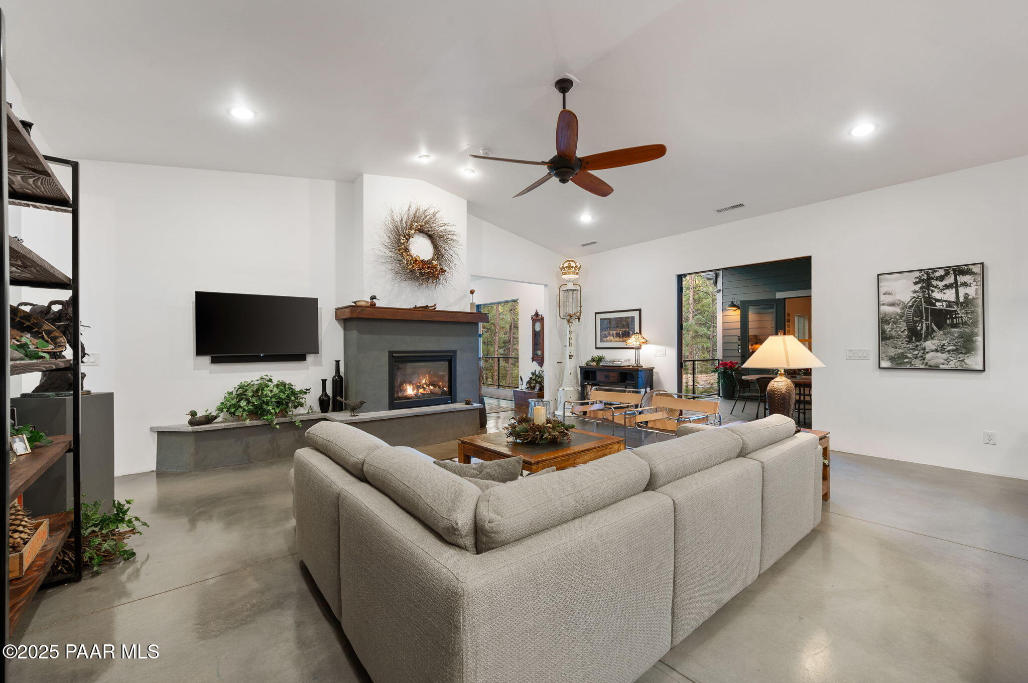 5201 East Yellow Dog Road Prescott, AZ 86303 - Photo 13 of 132 7-Living Room