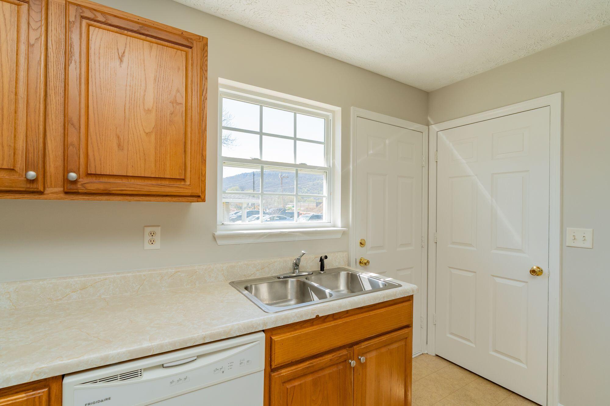 121 West 26th Street Chattanooga, TN 37408 - Photo 44 of 57 121 13