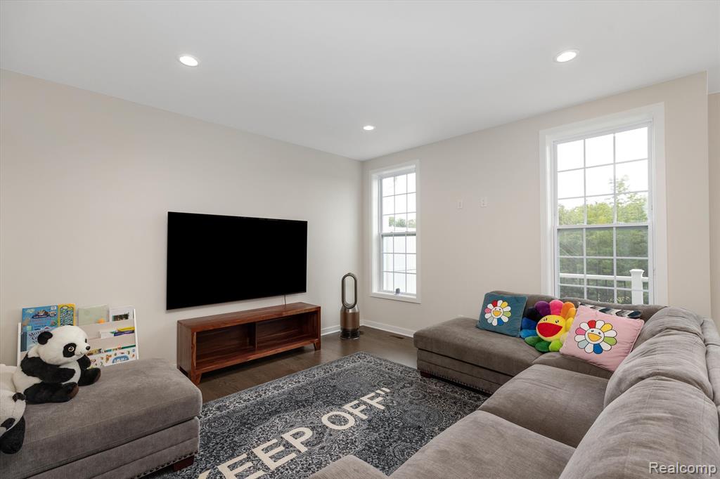 2846 Ridington Road Ann Arbor, MI 48105 - Photo 15 of 35