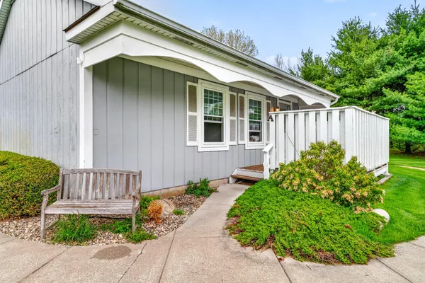 $135,000 | 3401 Big Bend, Unit A, Kalamazoo, MI 49048