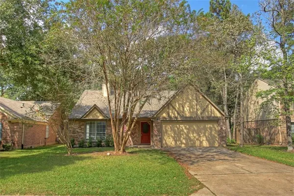 $2,250 | 11 Cottage Grove Place, The Woodlands, TX 77381