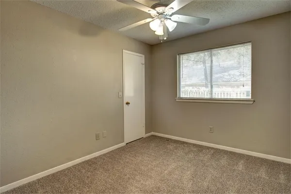 $2,250 | 11 Cottage Grove Place, The Woodlands, TX 77381