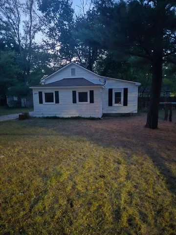 $1,100 | 3229 7th Street, Muskegon, MI 49444