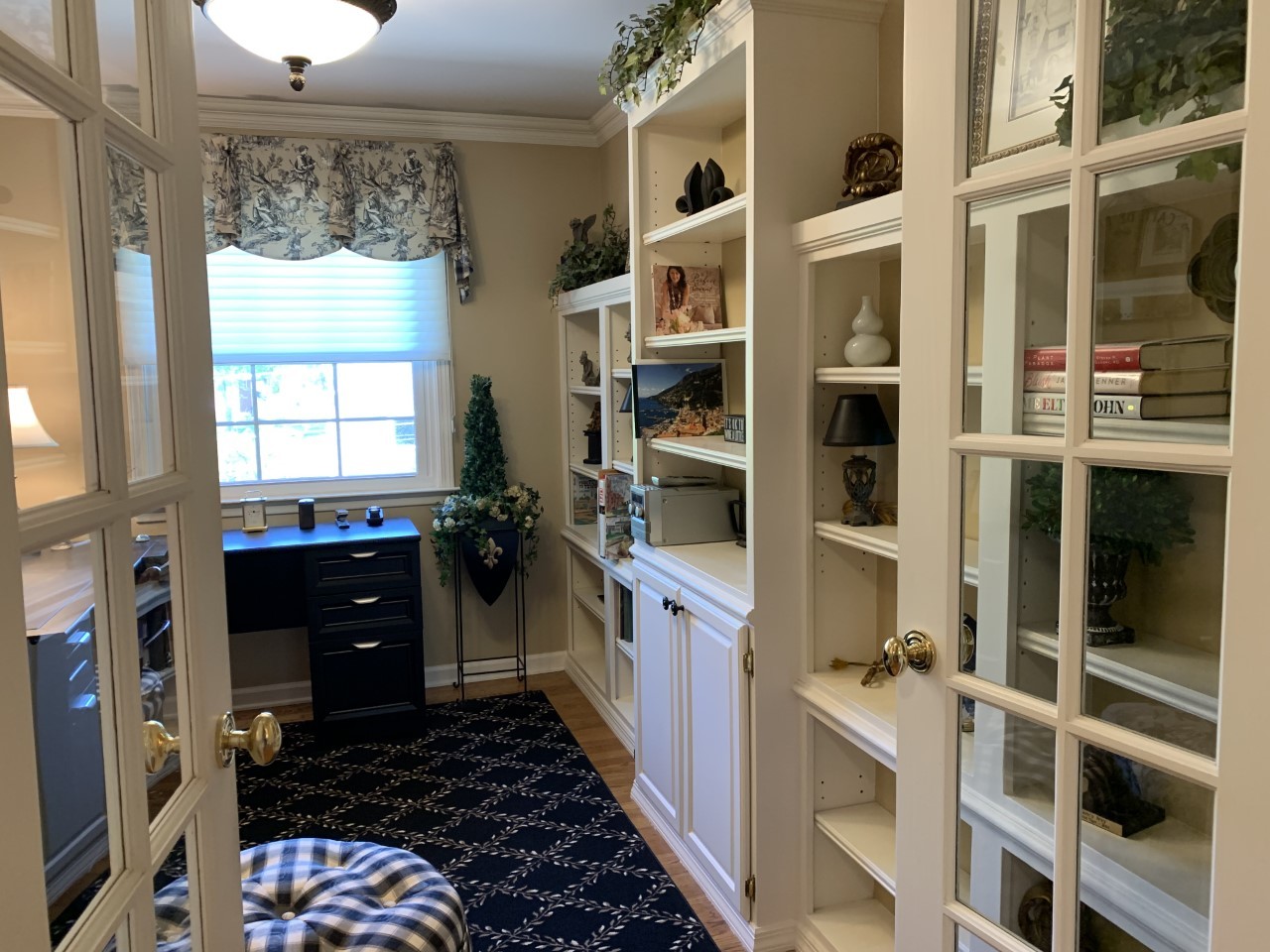 1219 Howard Circle Wheaton, IL 60187 - Photo 19 of 26 a kitchen with a refrigerator and a stove