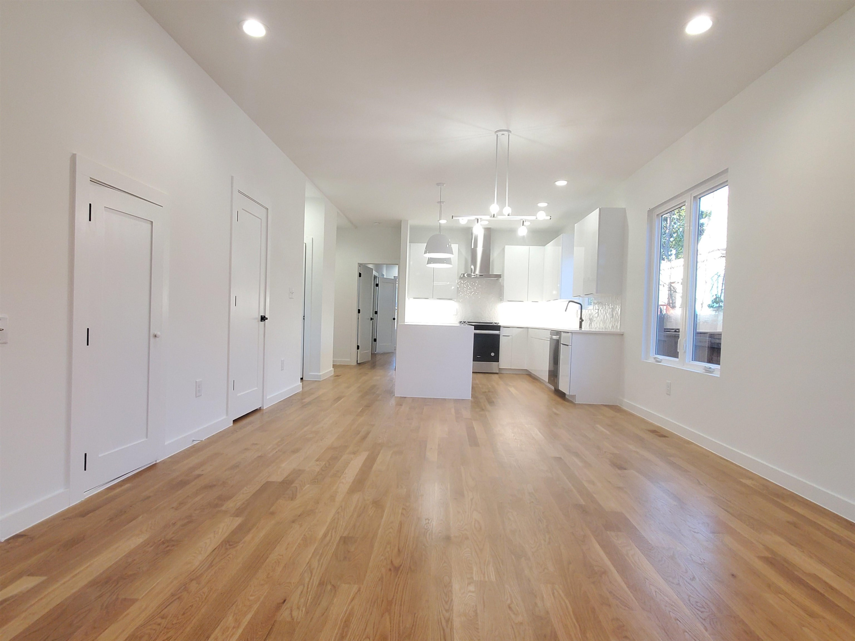 223 Bledsoe Avenue Raleigh, NC 27601 - Photo 3 of 28 Photo 3