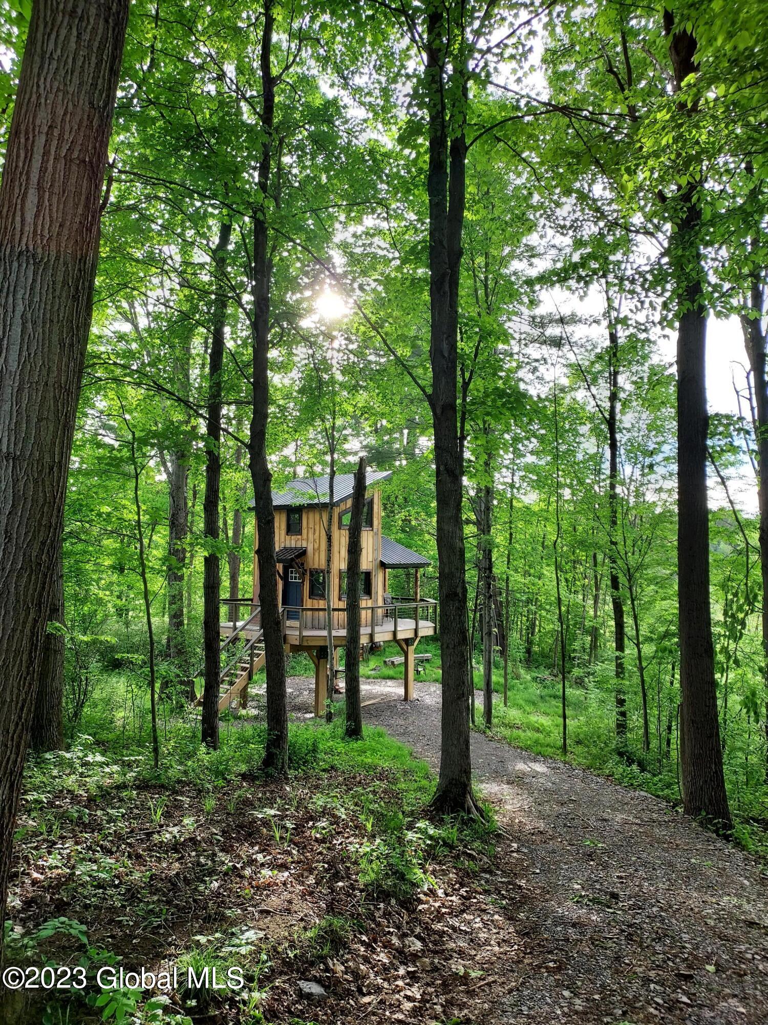 1680 Rte 32n Gansevoort, NY 12831 - Photo 15 of 34 20220523_182411