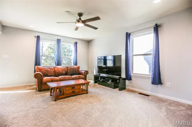 $274,900 | 1056 Vardon Mdws Drive, Union, MO 63084